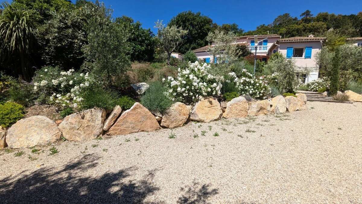 Maison à LES ADRETS-DE-L'ESTEREL