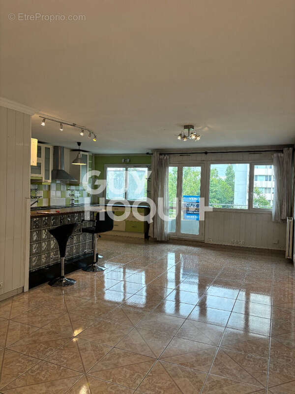 Appartement à BOISSY-SAINT-LEGER