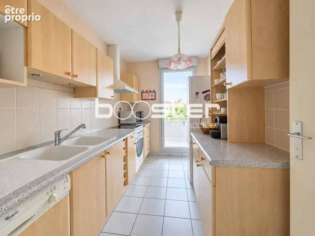 Guilhemery - Vaste Appartement T5 Traversant & Double Parking - photo 6