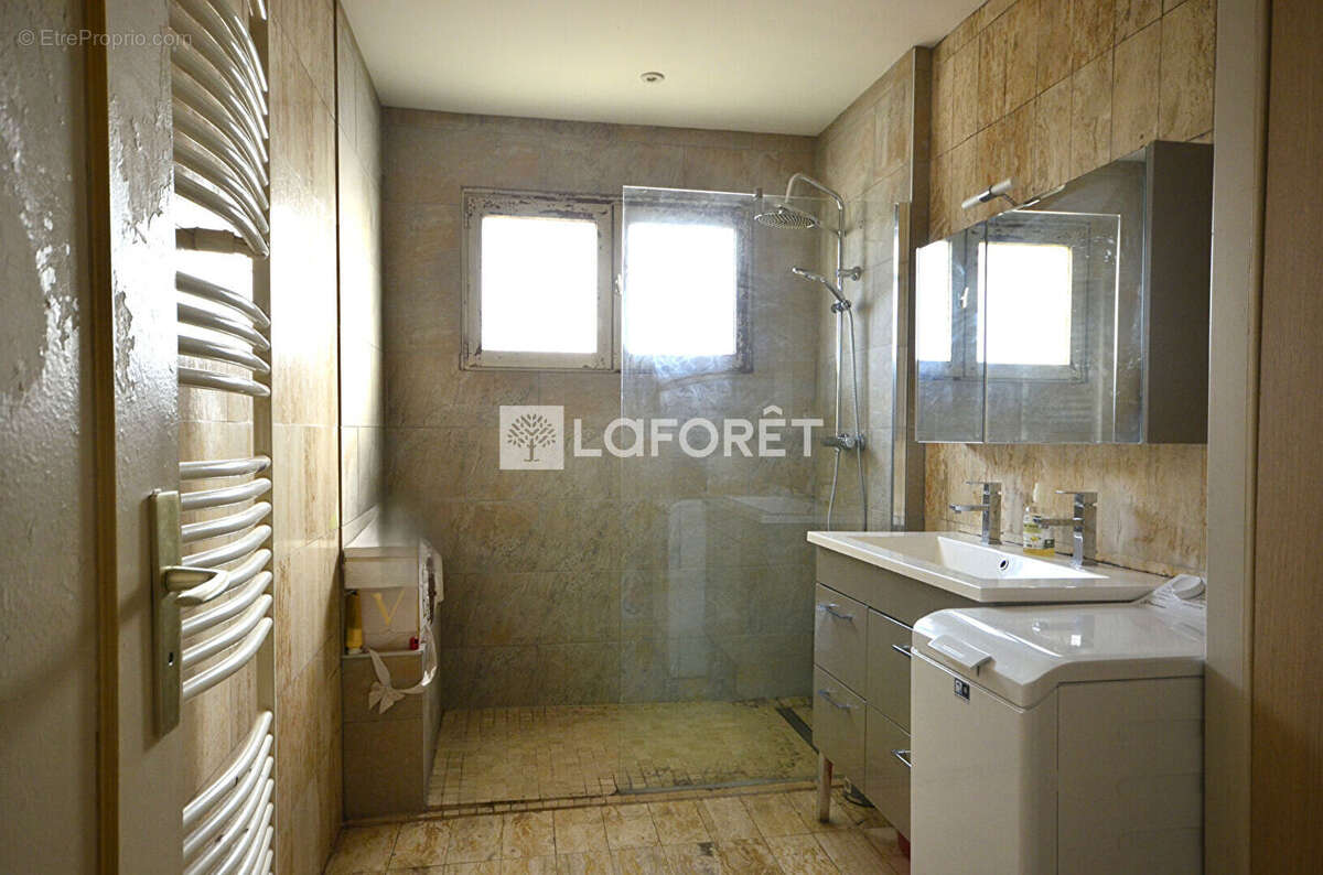 Maison à VAULX-EN-VELIN