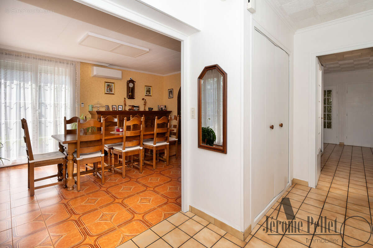 Appartement à TERNAY