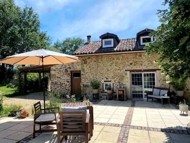 Maison à ROCHECHOUART