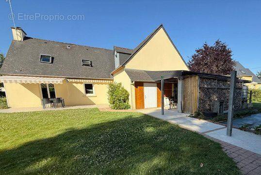 Maison à PLOUER-SUR-RANCE