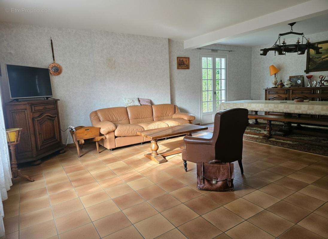 Maison Meaulne Vitray 6 pièce(s) 166 m2 - photo 4
