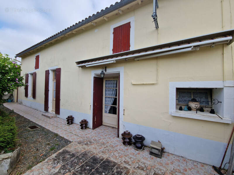 Maison à TONNAY-BOUTONNE