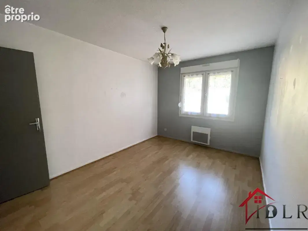 Appartement T4 avec terrasse couverte - photo 8