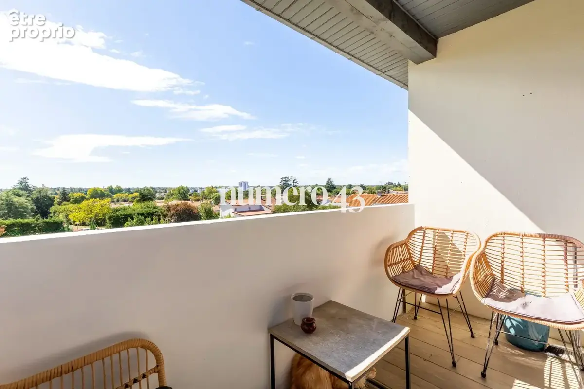 Photo Appartement à Villenave-D'ornon au prix de 249 000€