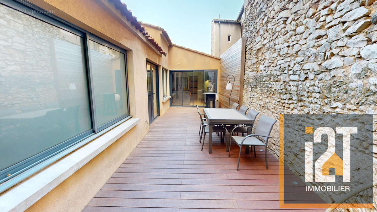 Appartement à NIMES