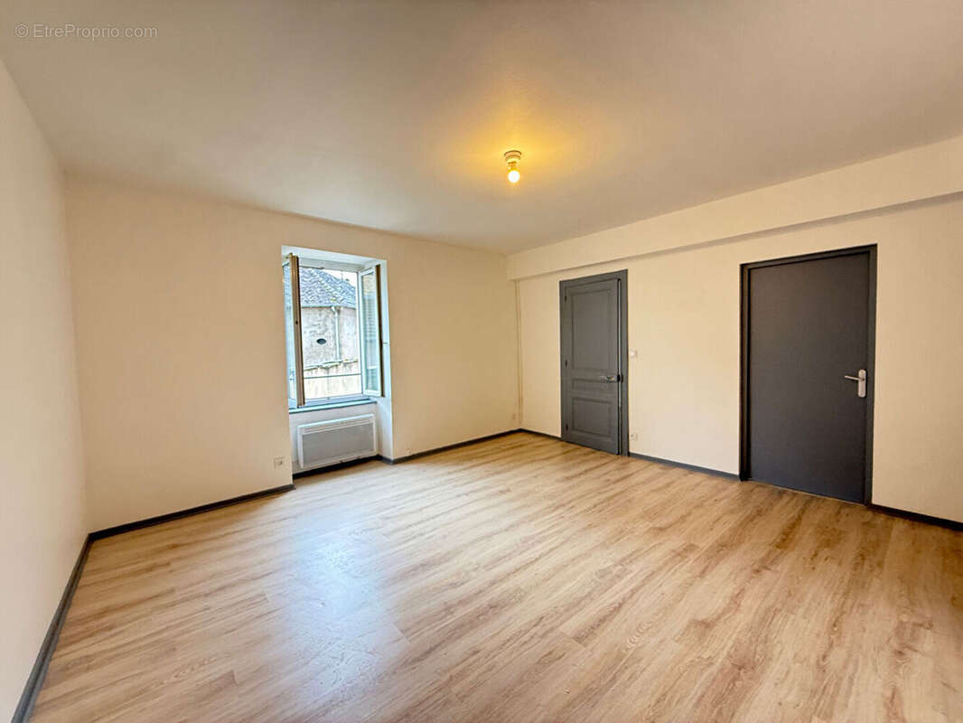 Appartement à LONS-LE-SAUNIER