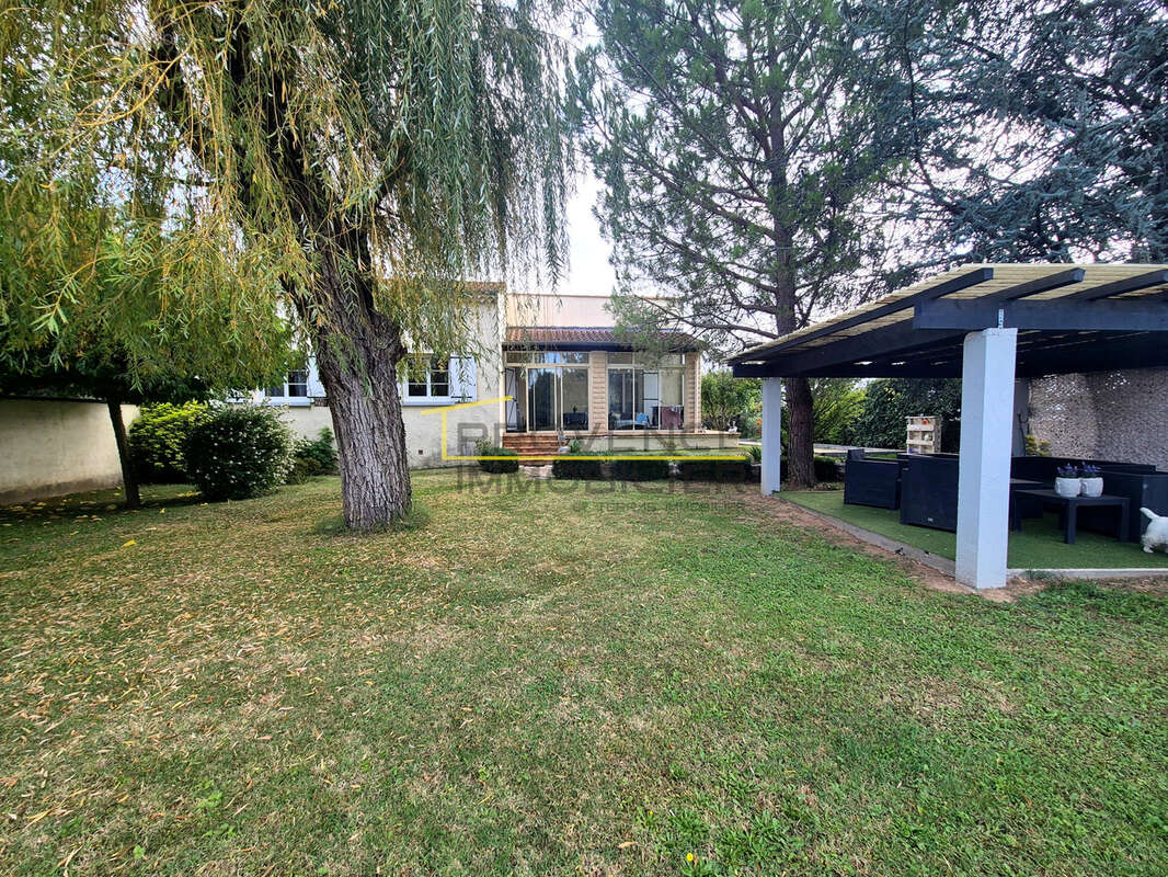 Maison à MONTBOUCHER-SUR-JABRON