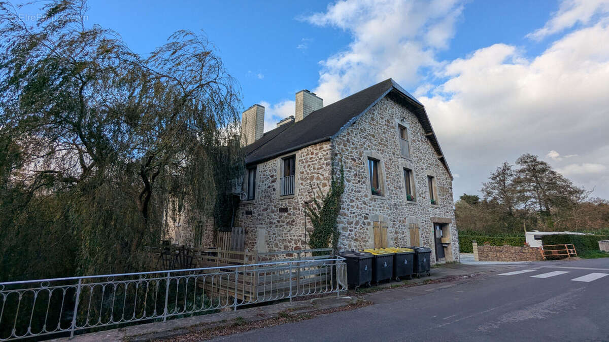 Appartement à L'ETANG-BERTRAND