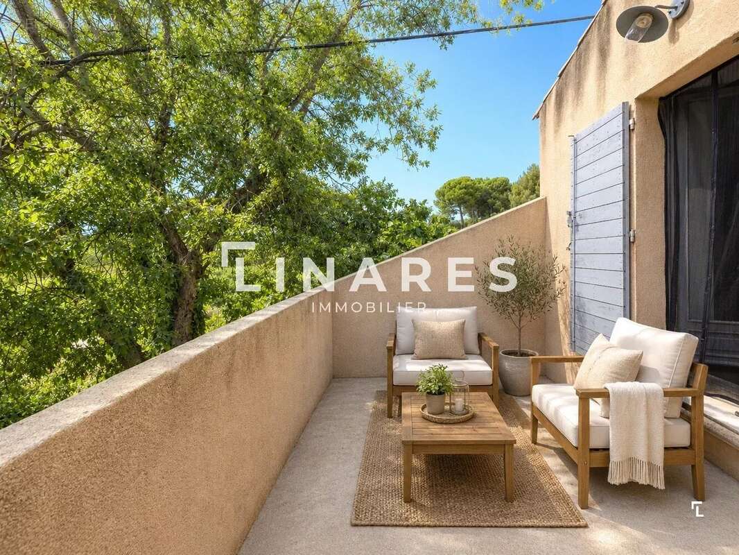 VUE SUR VIGNES - Maison T3 de 92m2 - Terrasse - Jardin - photo 2