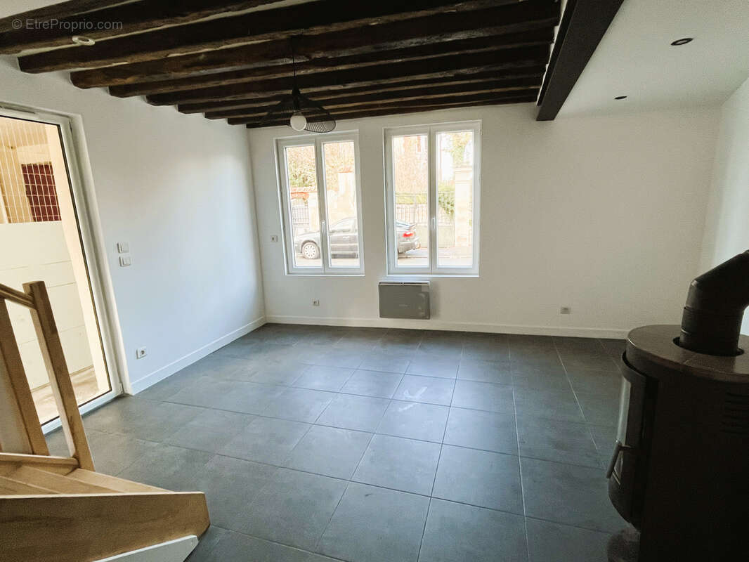 Maison à PONT-SAINTE-MAXENCE