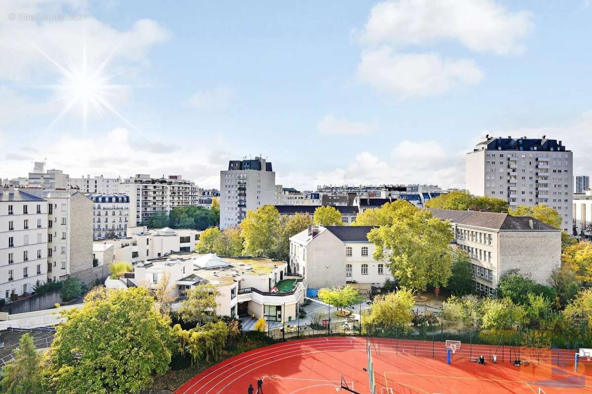 Appartement à PARIS-15E