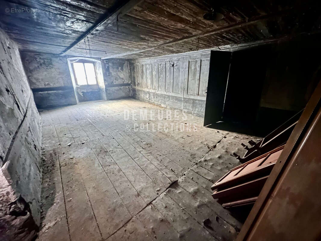 Maison à VILLAROGER