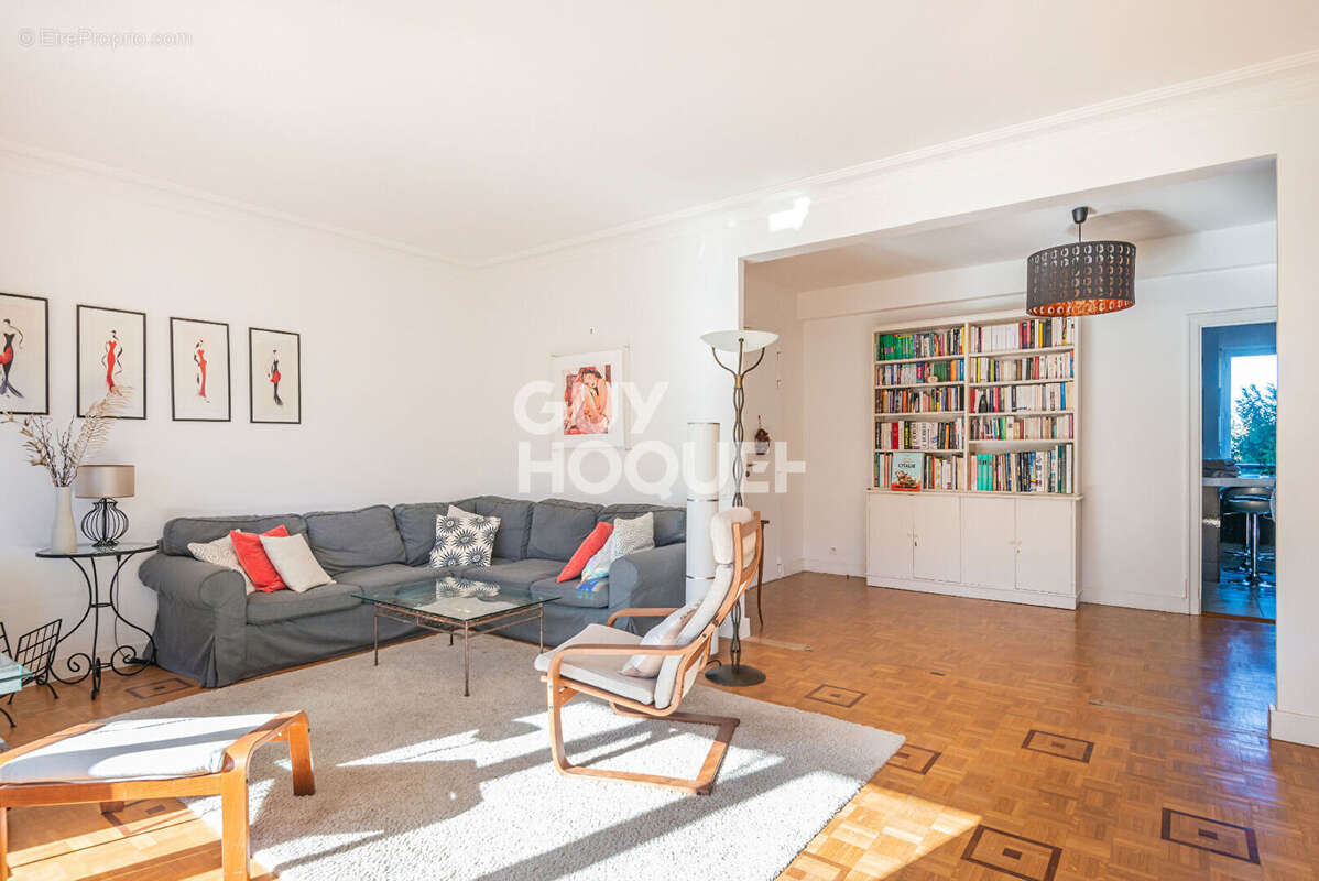 Appartement à BOUGIVAL