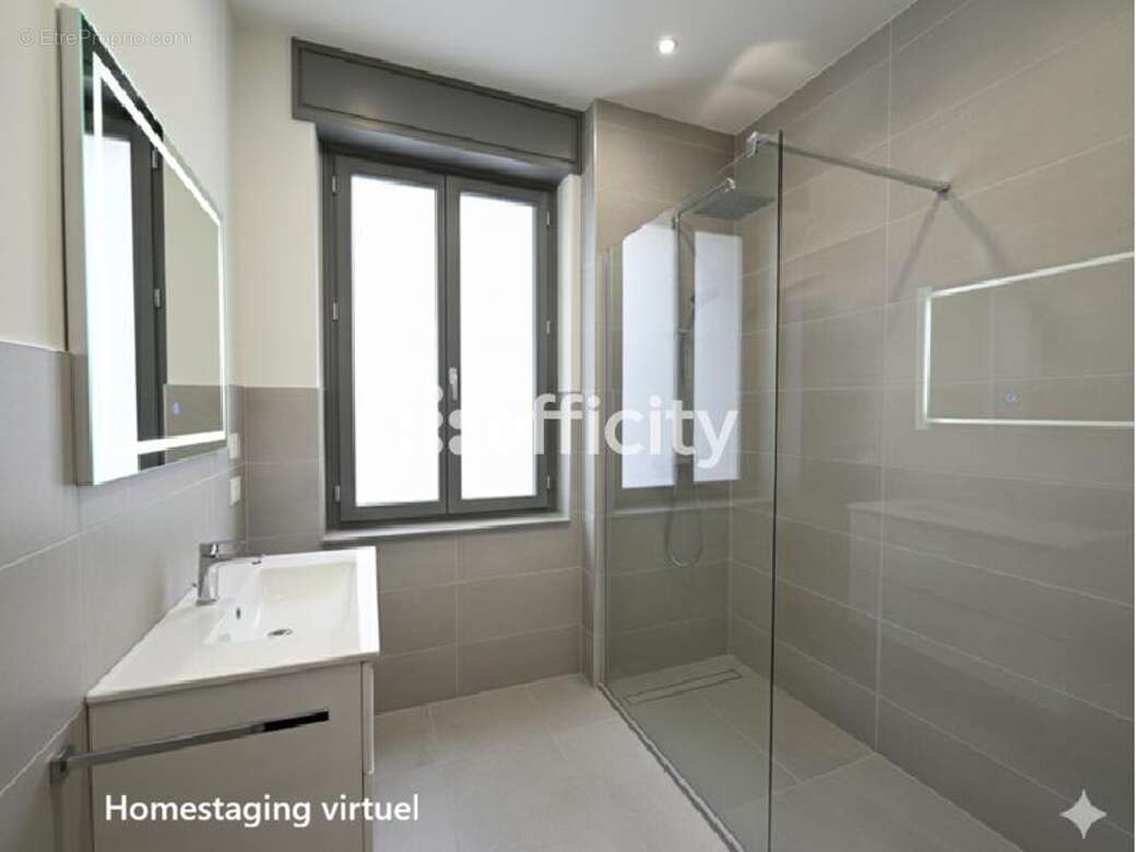 Appartement à CLICHY