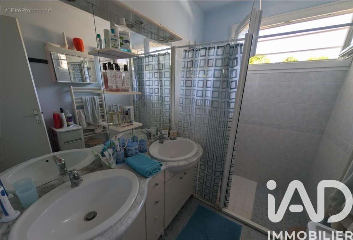 Maison 86 m² à Montignac-Charente  - photo 5