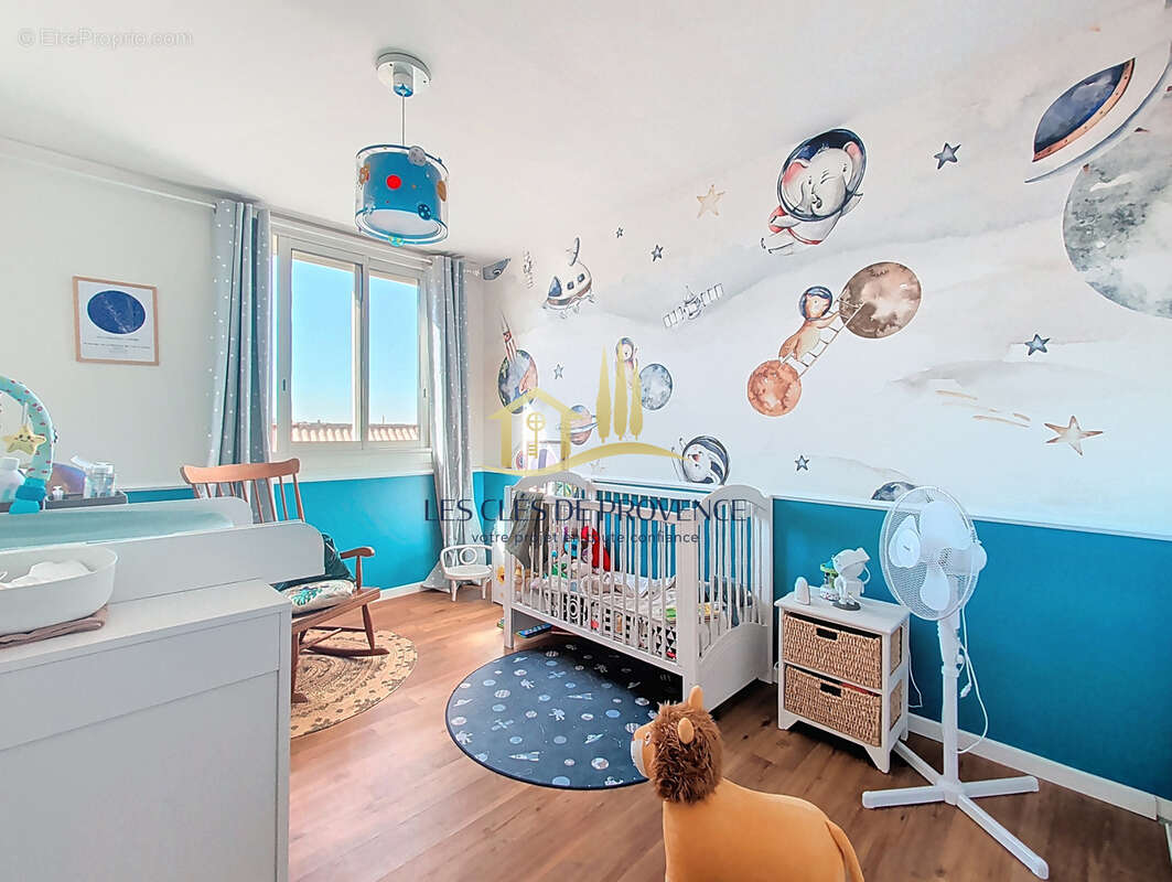 Appartement à ROGNAC