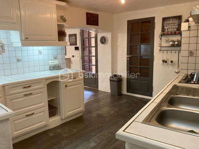 Maison en pierre avec patio, garage et suite parentale – Bouleternère - photo 5
