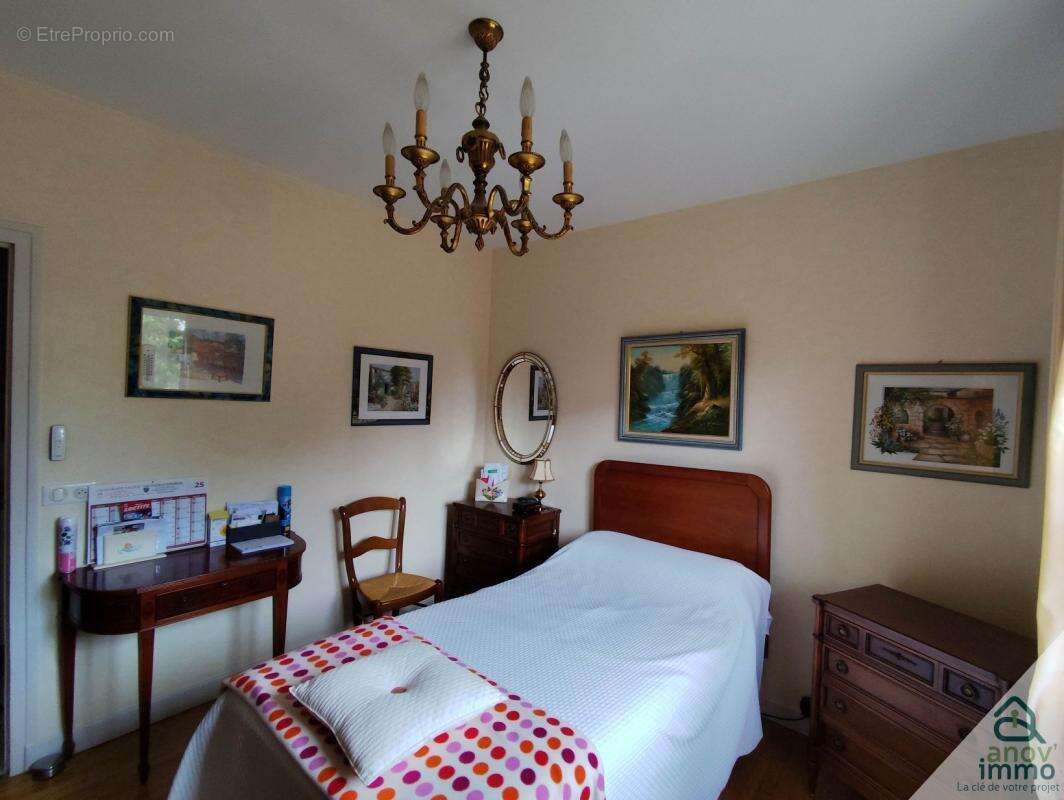 Maison à SAINT-JUNIEN