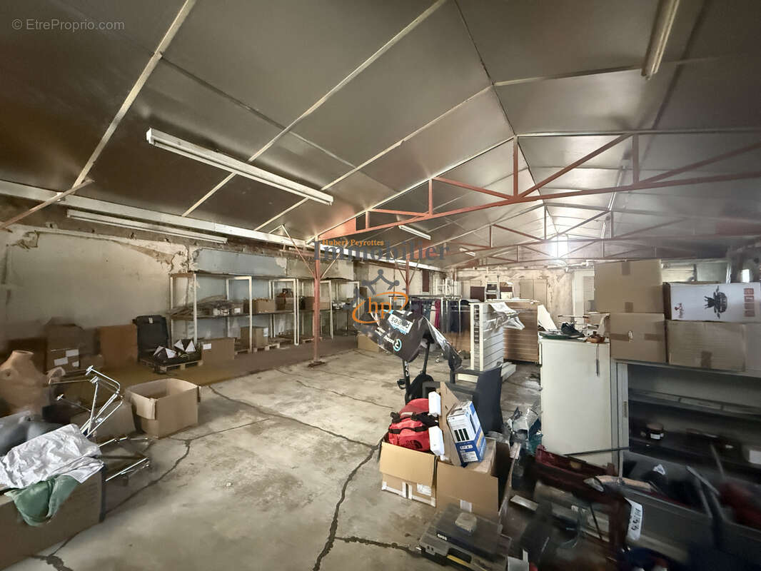 Vente Locaux à aménager Saint-Affrique - photo 11
