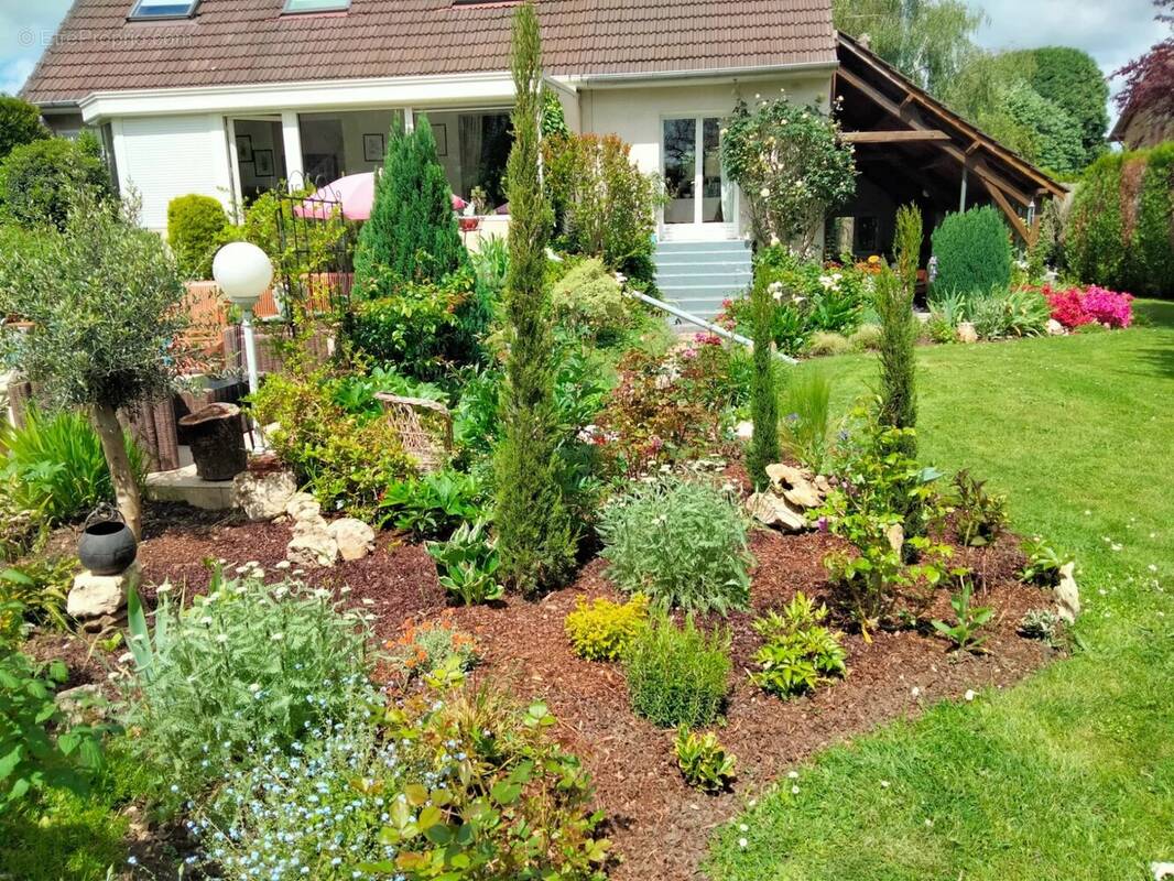 Maison à GARANCIERES