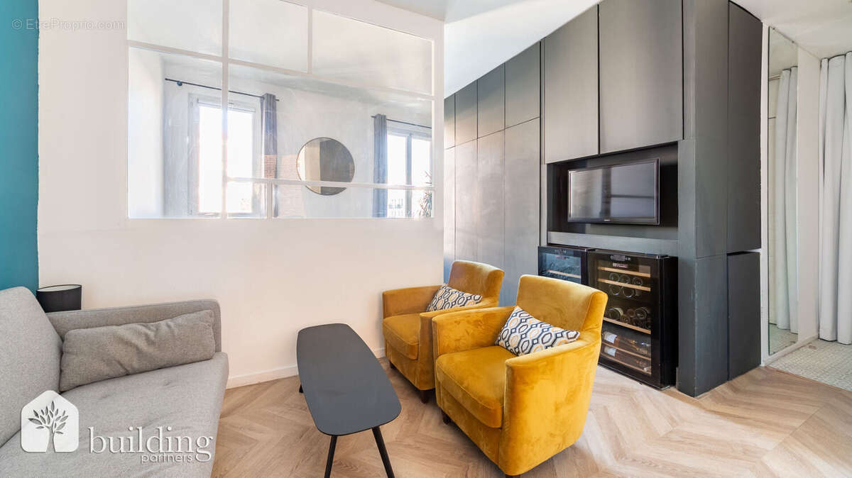 Appartement à COURBEVOIE