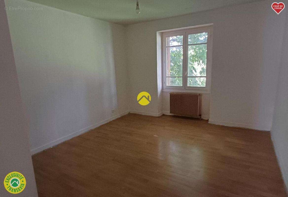 Maison à VILLEFRANCHE-D&#039;ALLIER