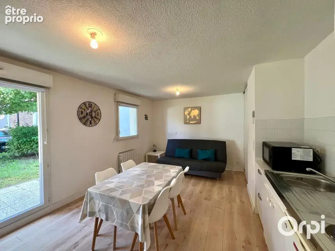 EXCLUSIVITÉ !  Studio meublé en résidence sécurisée avec place de parking et en rez-de-chaussée  - photo 2