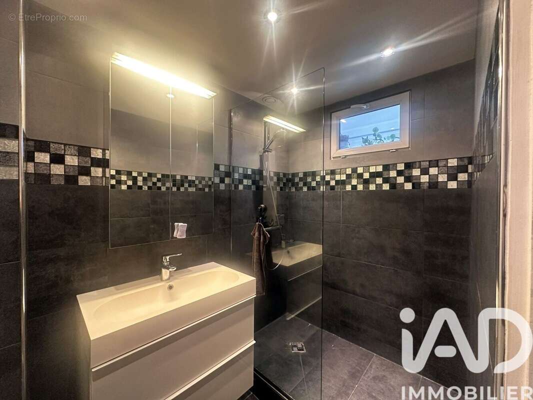 Photo 6 - Appartement à SAINT-MAUR-DES-FOSSES