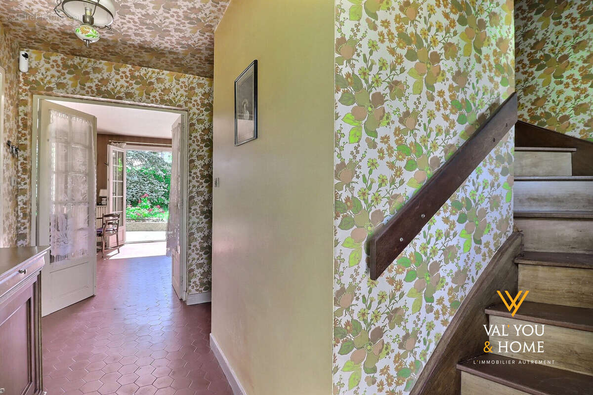 Maison à SAINT-GENIS-LAVAL