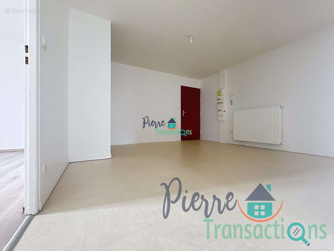 Appartement à GRUCHET-LE-VALASSE