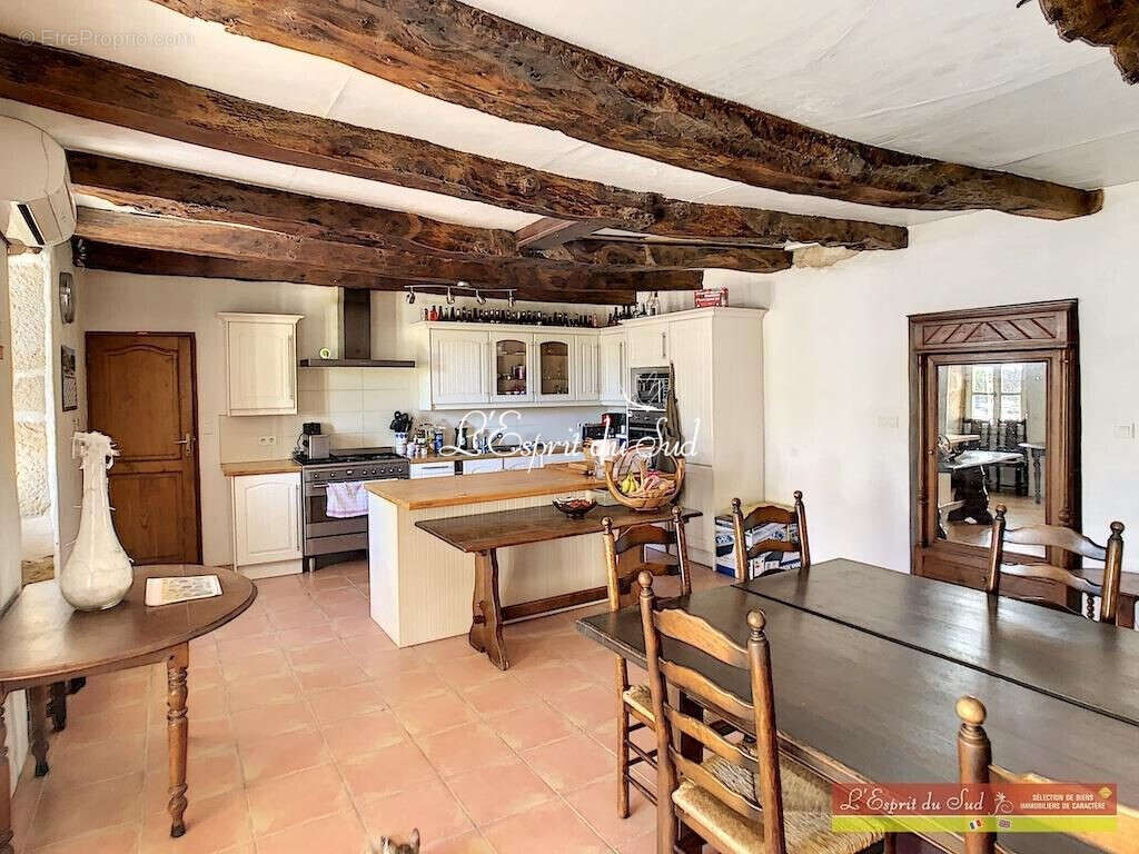 Maison 280 m² à Caylus  - photo 5