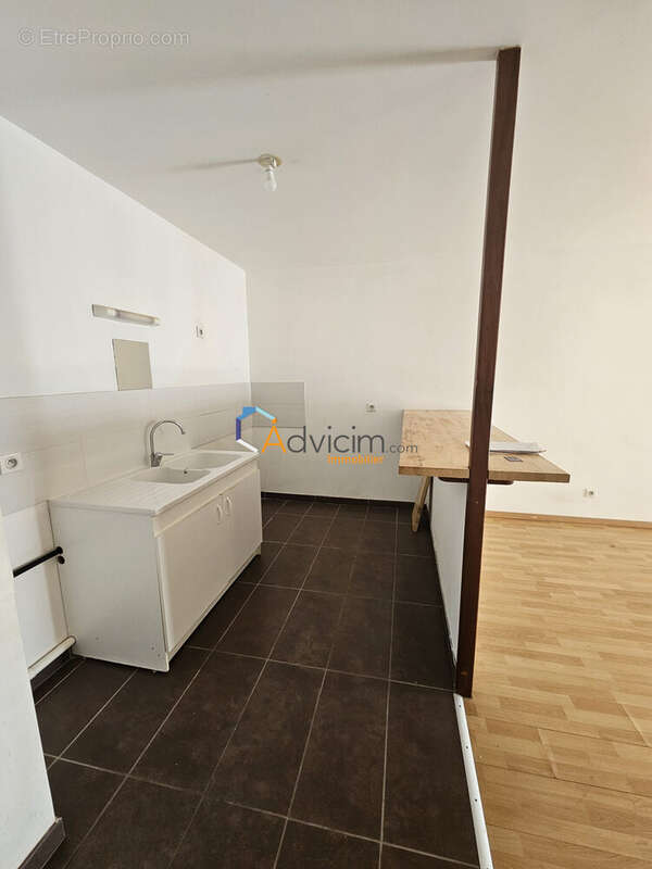 Appartement 48 m² à Fleury-Les-Aubrais  - photo 5