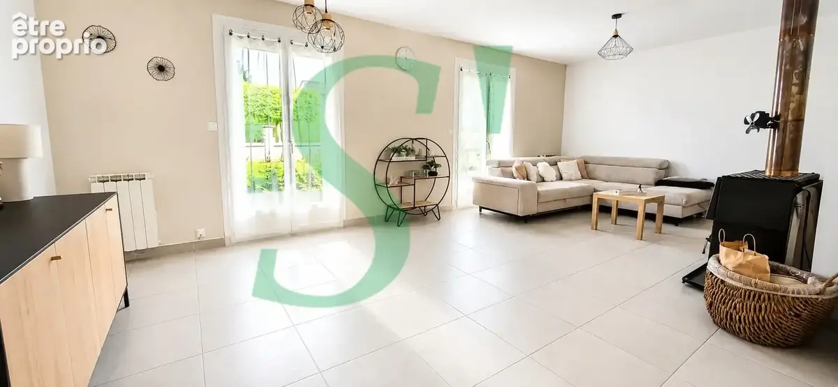 Maison 5 pièces 93 m² à vendre à Auneuil (60390) - photo 2