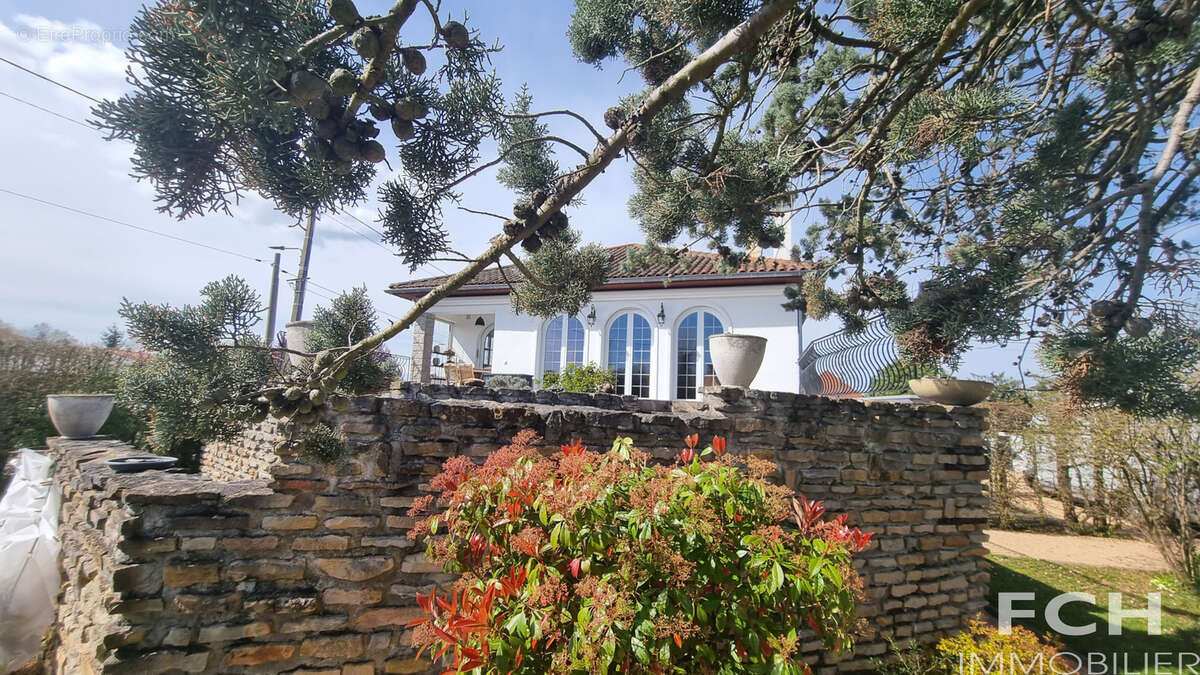 Maison à BELLERIVE-SUR-ALLIER