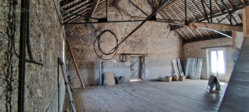 Maison à ASSAIS-LES-JUMEAUX