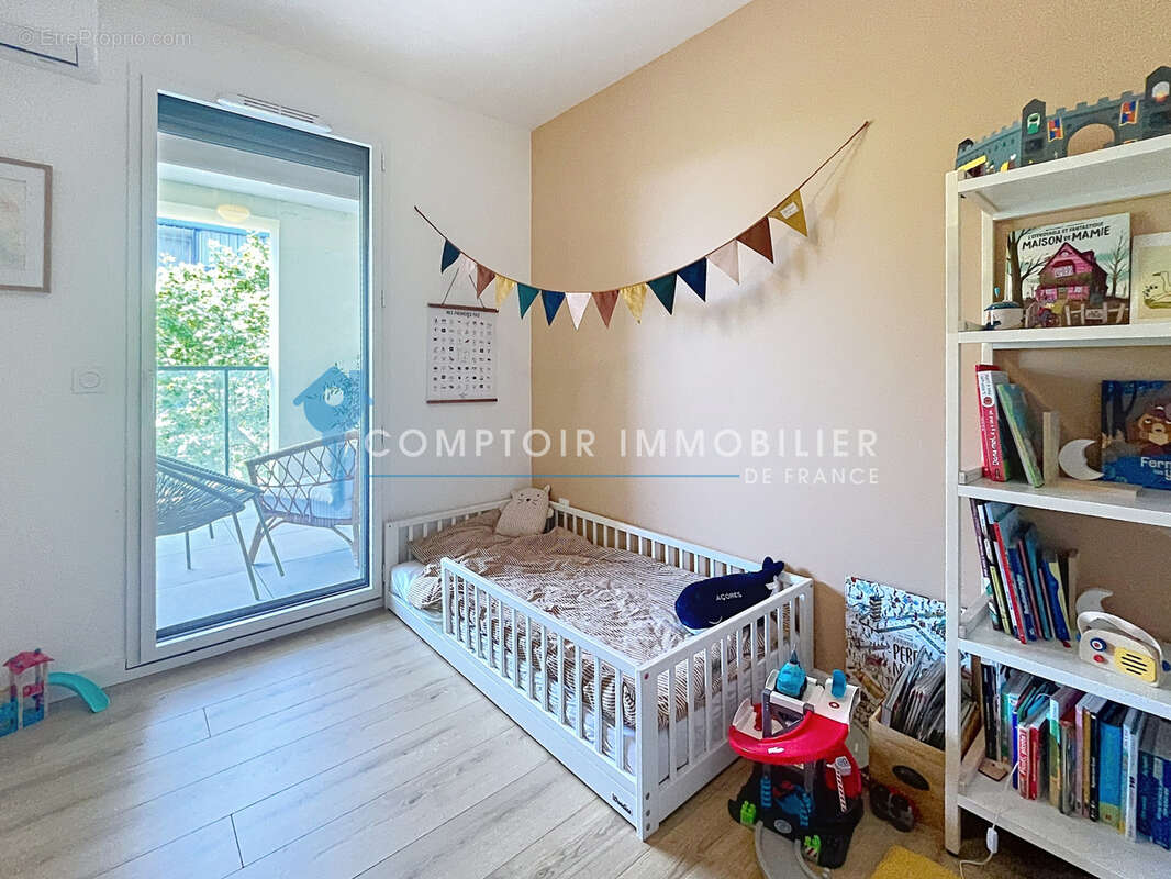 Appartement 4 pièces 96 m2 avec terrasse de 21m2 Quartier ESTANOVE - photo 7