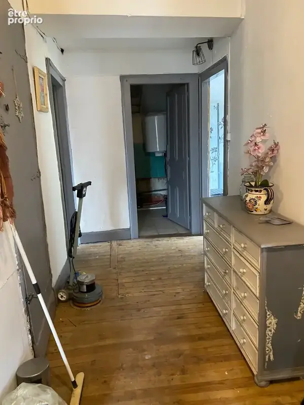 Maison Charmante style bourgeoise 6 pièces RONCHAMP (70) - photo 5