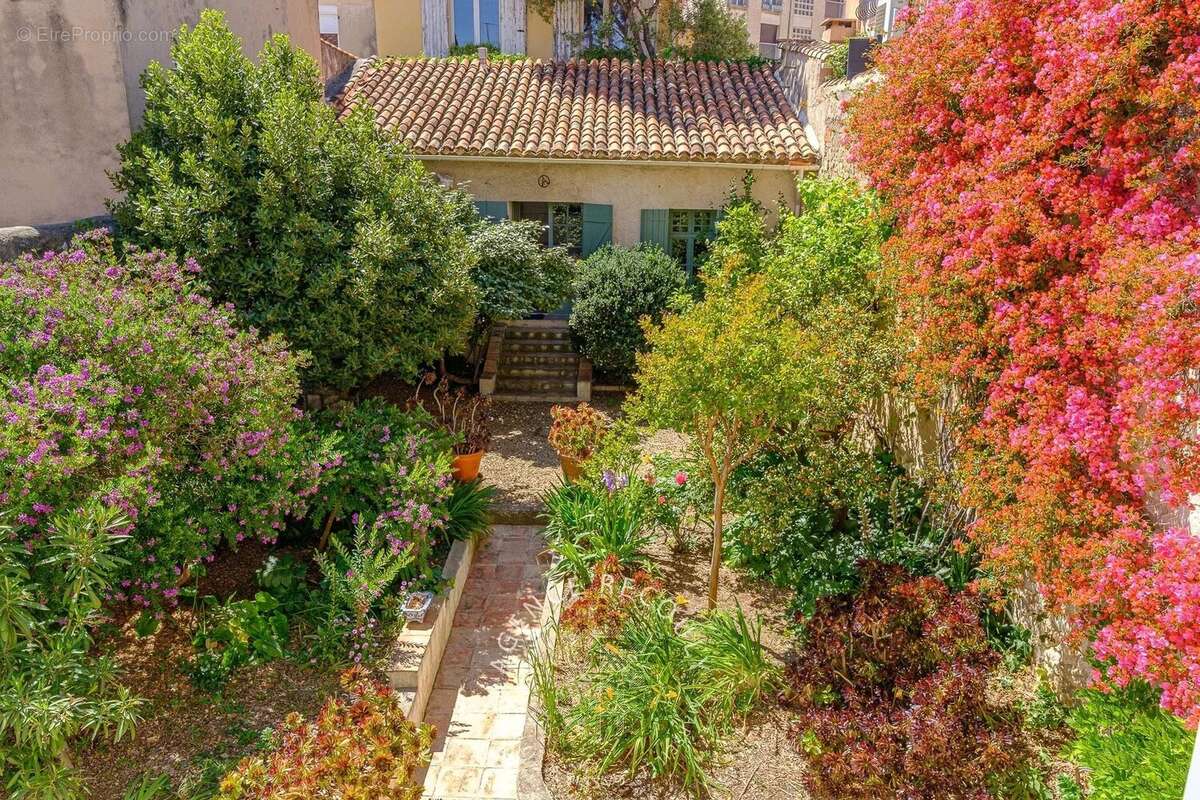 Maison à MARSEILLE-7E