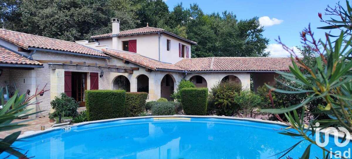 Photo 2 - Maison à BRANNE