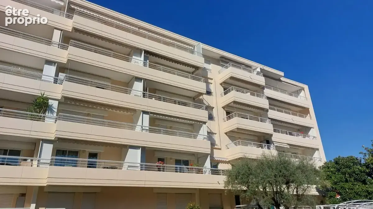 CANNES proche Croisette, Hôtel Martinez et Rue d'Antibes - photo 2