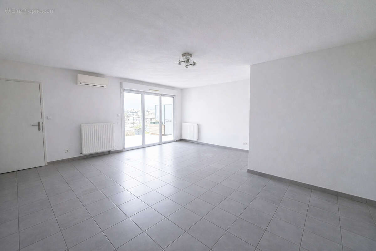Appartement à MARSEILLE-10E