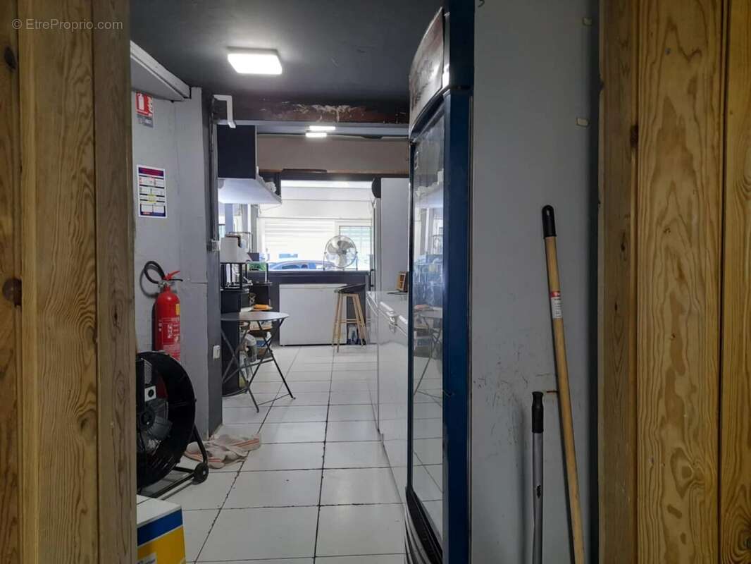 Commerce à SAINT-PIERRE