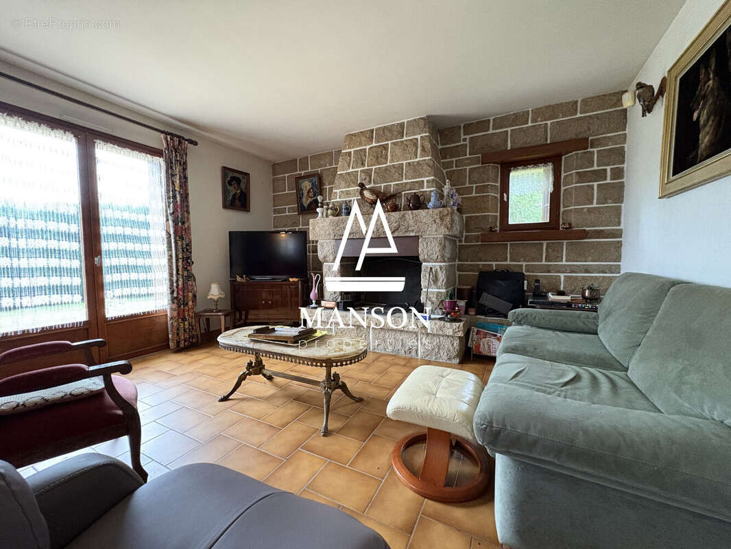 Maison à LE VIEUX-MARCHE