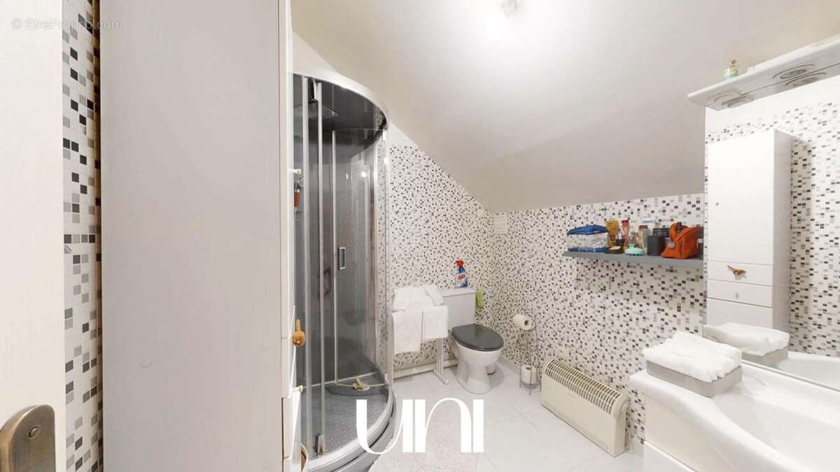 Maison à MEZIDON-CANON