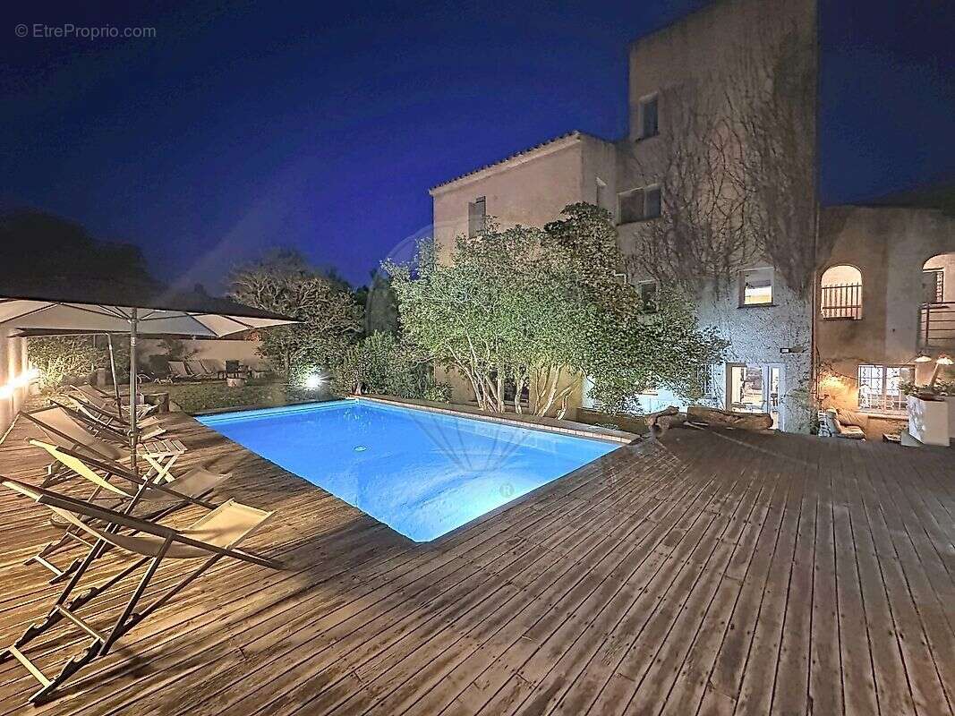 Maison à NIMES
