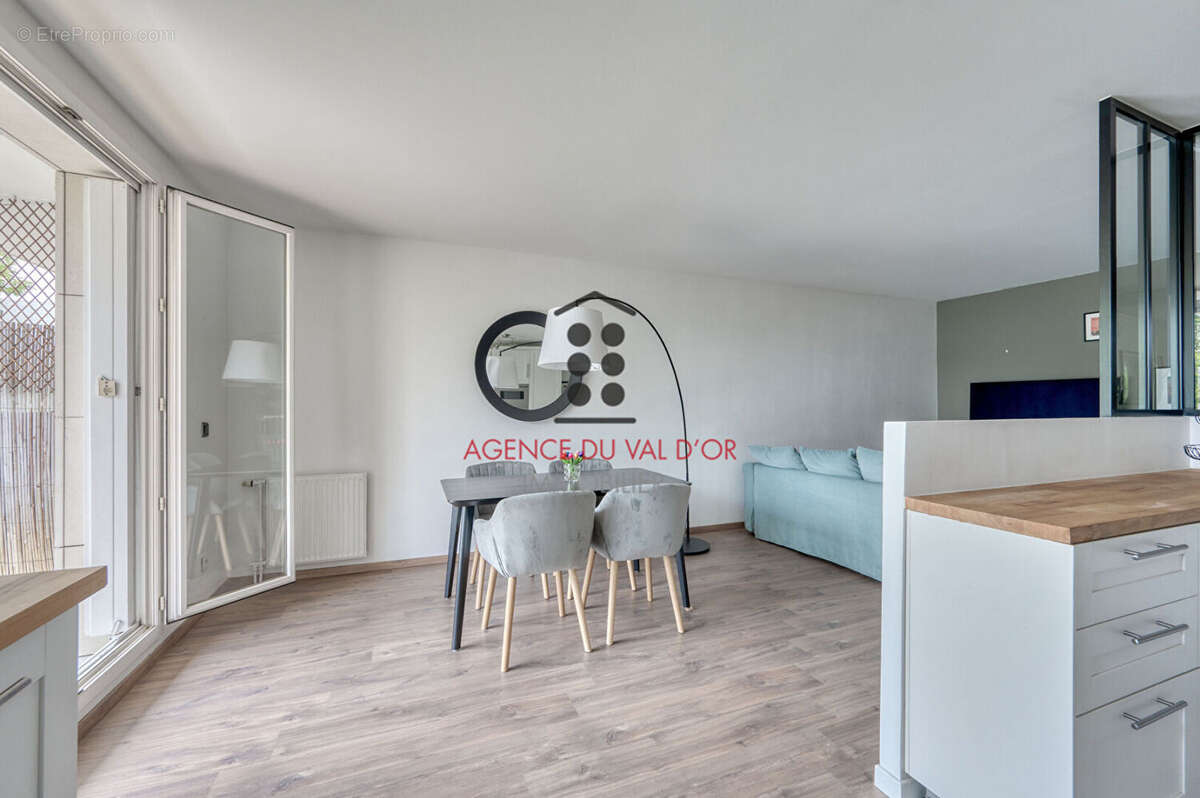 Appartement à SURESNES