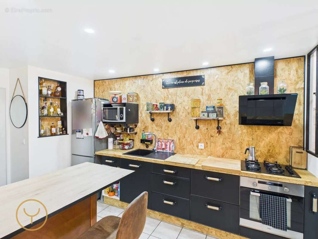 Maison à ROMILLY-SUR-SEINE